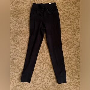 Aerie medium high rise joggers, girls medium with tag